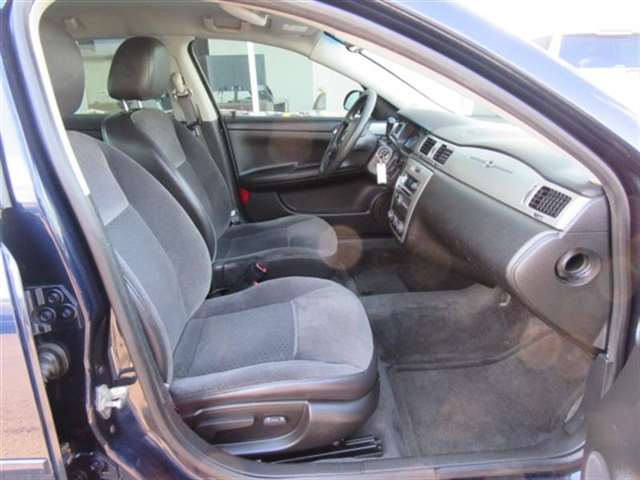 2010 Chevrolet Impala Police 4dr Sedan w/1LS